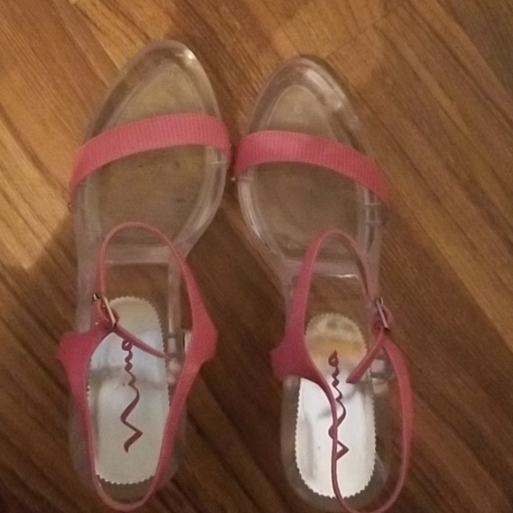 nina pink shoes